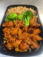 Best General Tso's Chicken in Geneva, OH